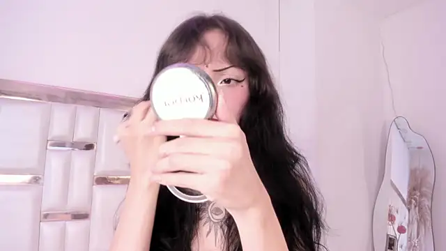 MaddieStark online show from November 5, 2025, 4:43 pm