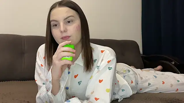 Snapshot of vertul1ana chatting on October 24, 2025, 6:18 pm vertul1ana online show from October 24, 2025, 6:18 pm