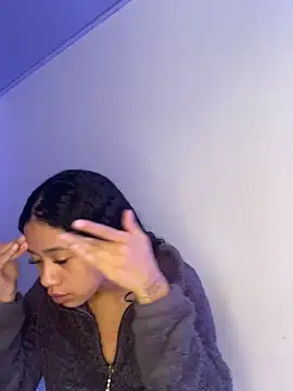 jadee8 online show from February 7, 2026, 3:42 pm