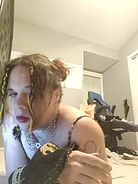 Snapshot of Kiami_Noara chatting on September 10, 2025, 6:34 am Kiami Noara online show from September 10, 2025, 6:34 am