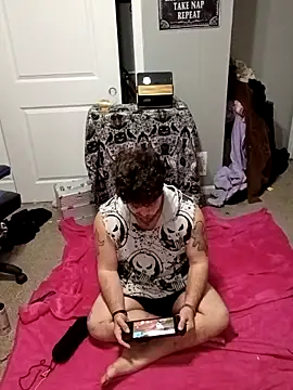 Snapshot of Kiami_Noara chatting on February 11, 2026, 12:43 am Kiami Noara online show from February 11, 2026, 12:43 am