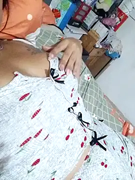 Snapshot of Esperanza_13 chatting on July 21, 2026, 1:41 am Esperanza 13 online show from July 21, 2026, 1:41 am