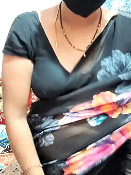 Snapshot of Lalitha-1995 chatting on June 3, 2026, 6:01 pm Lalitha-1995 online show from June 3, 2026, 6:01 pm