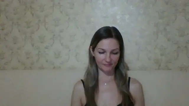 Snapshot of sweetriki chatting on April 3, 2026, 5:19 pm sweetriki online show from April 3, 2026, 5:19 pm