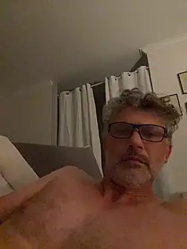 Snapshot of max219 chatting on May 16, 2026, 12:20 am max219 online show from May 16, 2026, 12:20 am