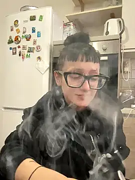 Snapshot of severingratty chatting on October 27, 2025, 8:04 am severingratty online show from October 27, 2025, 8:04 am