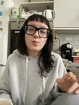 Snapshot of severingratty chatting on November 17, 2025, 7:56 am severingratty online show from November 17, 2025, 7:56 am