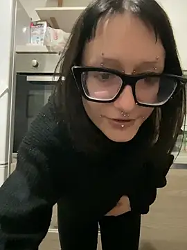 Snapshot of severingratty chatting on October 15, 2025, 7:44 pm severingratty online show from October 15, 2025, 7:44 pm