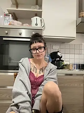 Snapshot of severingratty chatting on October 24, 2025, 6:45 am severingratty online show from October 24, 2025, 6:45 am