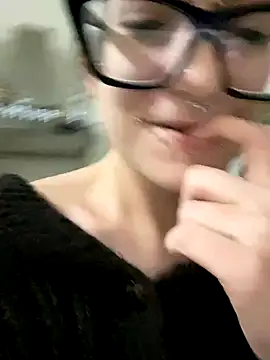 Snapshot of severingratty chatting on November 30, 2025, 4:41 pm severingratty online show from November 30, 2025, 4:41 pm