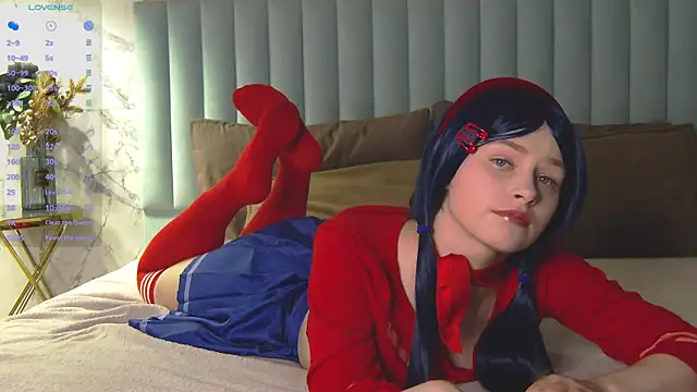 Snapshot of SandyShayes chatting on July 4, 2026, 5:47 am SandyShayes online show from July 4, 2026, 5:47 am