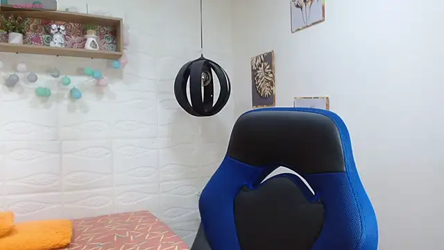 tulunaroja online show from October 30, 2025, 7:44 pm