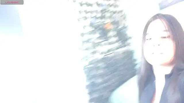 tulunaroja online show from November 5, 2025, 7:39 pm