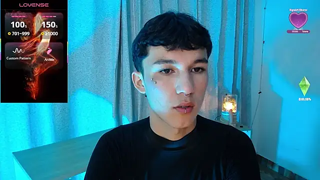 Snapshot of JULLIAN_ chatting on November 7, 2025, 2:49 am JULLIAN online show from November 7, 2025, 2:49 am