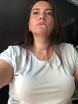 sweetdulcexxx online show from April 5, 2026, 6:25 pm