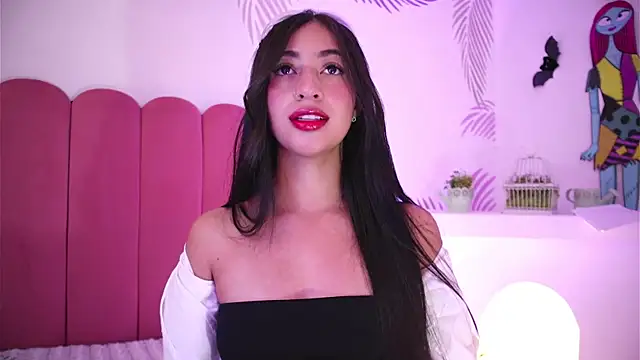 charlotterusso online show from October 10, 2025, 2:29 pm