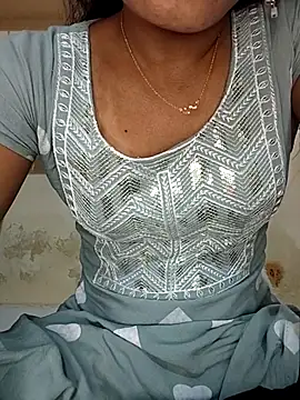 Snapshot of ranisanthutelugu chatting on November 2, 2025, 10:31 am ranisanthutelugu online show from November 2, 2025, 10:31 am