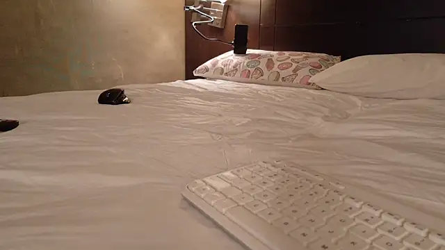 Snapshot of BigDaddy0007 chatting on February 15, 2026, 11:03 pm BigDaddy0007 online show from February 15, 2026, 11:03 pm