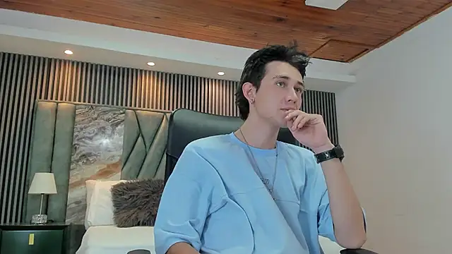 Michael blue online show from September 27, 2025, 4:02 pm