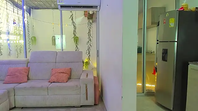 stangirls  online show from February 2, 2026, 9:14 pm