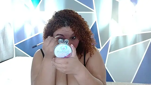 Snapshot of Yera_carey chatting on October 6, 2025, 11:38 pm Yera carey online show from October 6, 2025, 11:38 pm