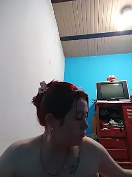 carolinhe  online show from November 27, 2025, 9:32 am