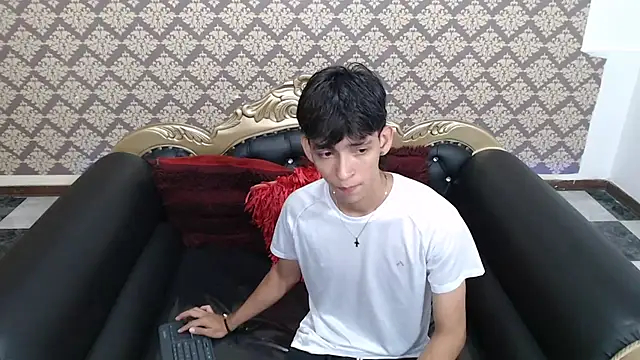Snapshot of Sebas_cat chatting on September 13, 2025, 7:58 pm Sebas cat online show from September 13, 2025, 7:58 pm