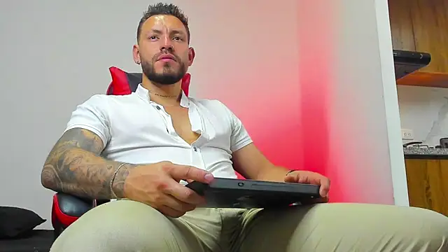 DIMITRI MASTEER online show from December 21, 2025, 4:25 am