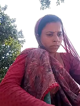 Snapshot of Suhani_sharma1 chatting on October 17, 2025, 7:00 am Suhani sharma1 online show from October 17, 2025, 7:00 am
