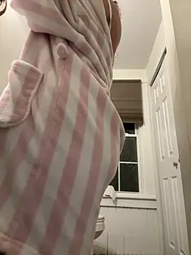 Snapshot of babykalirose chatting on February 17, 2026, 3:59 am babykalirose online show from February 17, 2026, 3:59 am