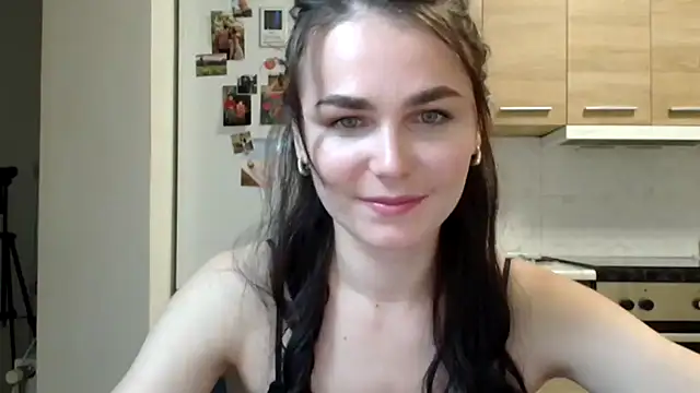 Snapshot of Silviaa_a chatting on October 13, 2025, 7:37 pm Silviaa a online show from October 13, 2025, 7:37 pm