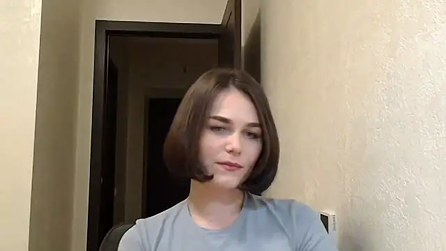 Snapshot of Silviaa_a chatting on June 18, 2026, 7:41 pm Silviaa a online show from June 18, 2026, 7:41 pm