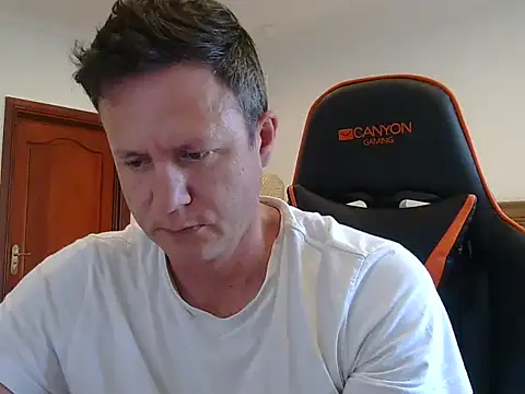 TroyDieselXXX online show from December 17, 2025, 4:17 am