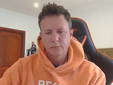 TroyDieselXXX online show from November 12, 2025, 5:33 am