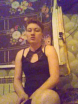 MoonIrene online show from February 21, 2026, 3:25 pm