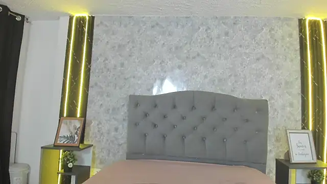 GiannaSlimJB online show from February 7, 2026, 7:44 pm