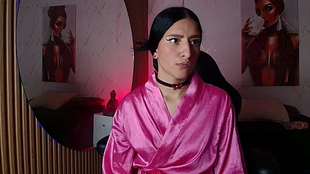 Scaarlettfox online show from November 11, 2025, 6:36 pm