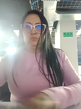 Romina693 online show from October 6, 2025, 6:47 am