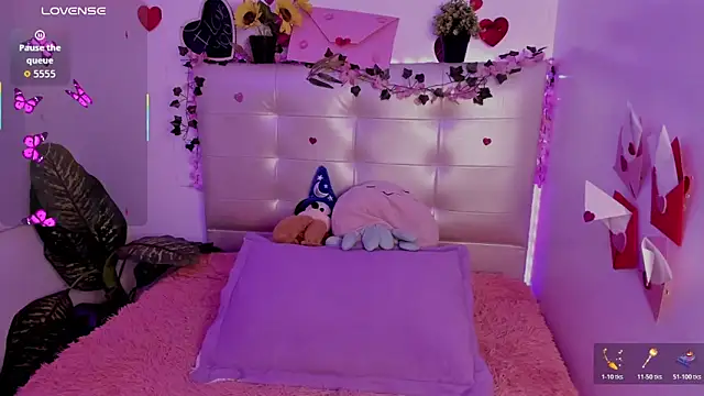 Anna Blade  online show from March 1, 2026, 4:07 pm