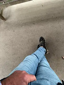 cyclone1212 online show from November 30, 2025, 12:06 pm