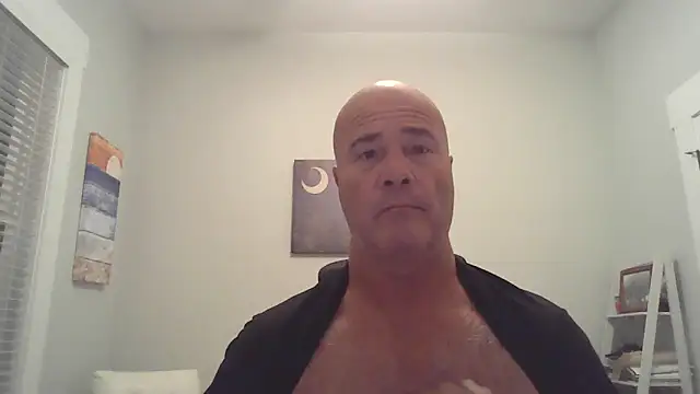 cyclone1212 online show from December 1, 2025, 10:16 am