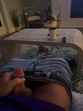 Snapshot of cyclone1212 chatting on February 9, 2026, 10:35 am cyclone1212 online show from February 9, 2026, 10:35 am