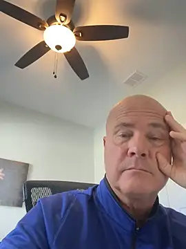 Snapshot of cyclone1212 chatting on February 6, 2026, 6:04 pm cyclone1212 online show from February 6, 2026, 6:04 pm