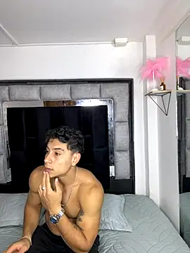 Snapshot of MR_MUSCLE chatting on November 5, 2025, 11:57 am MR MUSCLE online show from November 5, 2025, 11:57 am