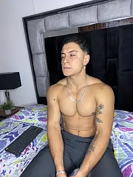 Snapshot of MR_MUSCLE chatting on November 16, 2025, 11:59 am MR MUSCLE online show from November 16, 2025, 11:59 am