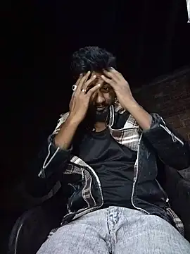 Munny6677 online show from November 17, 2025, 2:54 pm