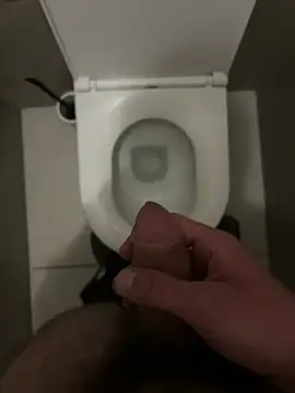 hugehairycock 98 online show from October 31, 2025, 6:04 pm