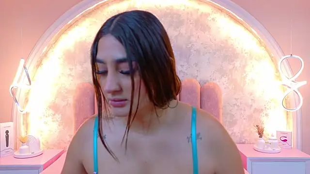 JasmineRhodes online show from January 15, 2026, 12:52 pm