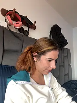 Snapshot of AllieYourGirl chatting on December 5, 2025, 6:50 pm AllieYourGirl online show from December 5, 2025, 6:50 pm