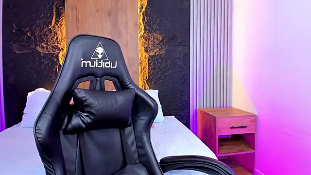 kitty sweeety  online show from September 27, 2025, 12:55 pm